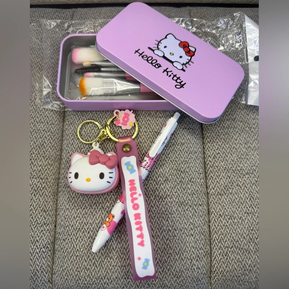 Hello Kitty Makeup Brush Set In Tin Case + Hello Kitty Key Chain and Pen Bundle - Picture 13 of 13